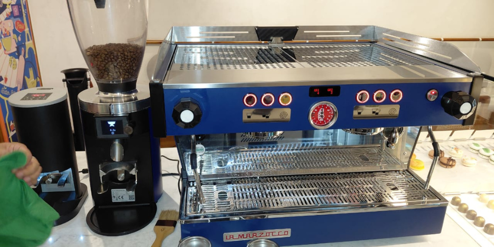 Semi-Automatic Coffee Machine